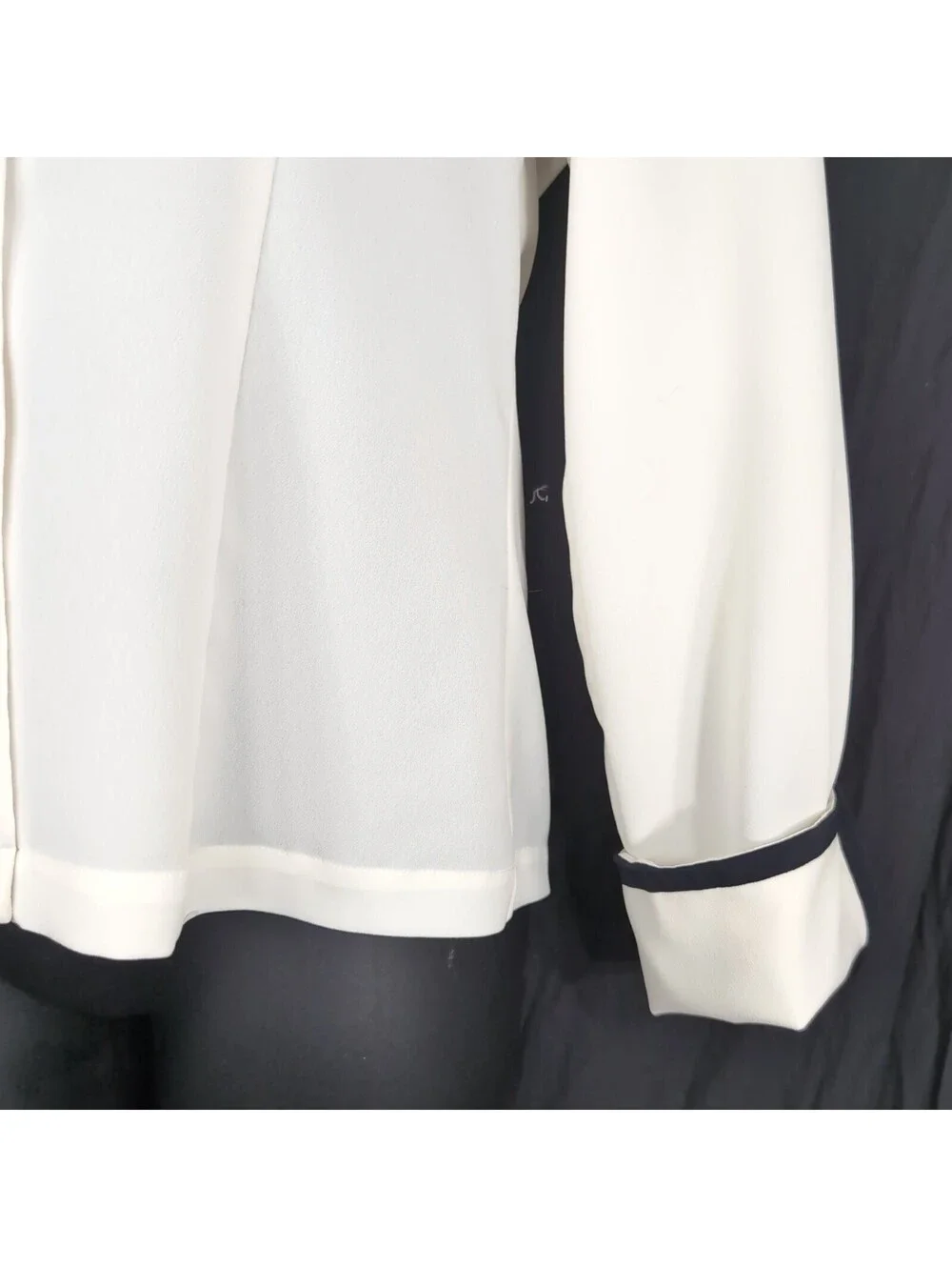 Chaus Off White Shirt Size 10 Black Trim Piping Vintage Nautical Secretarial